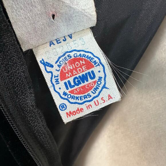 Vintage 1980’s Velvet and Bows Formal Dress with Balloon Hem - Picture 8 of 9